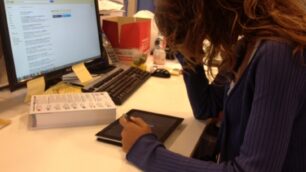 La ragazza è stata adescata tramite Facebook