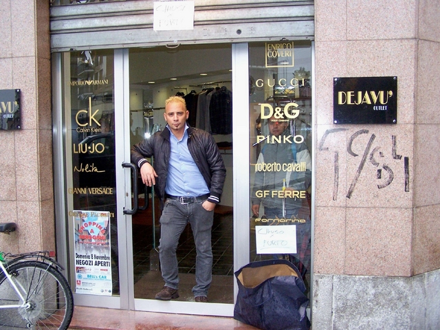 Seregno: furto al negozio di SalvoSottratti vestiti per 20mila euro