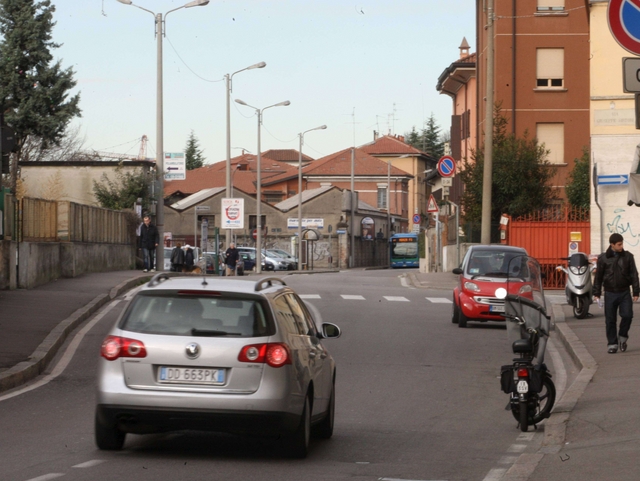 Monza, petizione in via ManaraMille firme per chiedere sicurezza