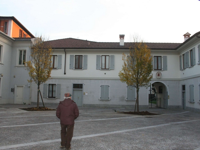 Seregno: nelle piazze rinnovate”spuntano” nuovi alberi