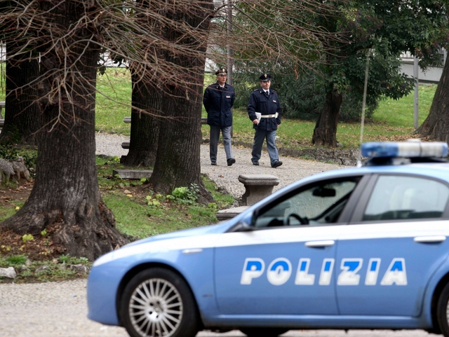 Monza, cinque arresti per spaccioTra loro ci sono anche due donne