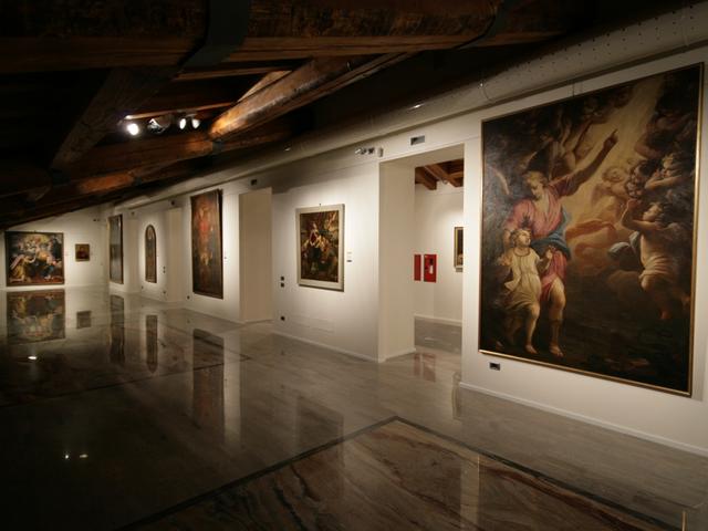 Provincia, collezionein mostra dal 4 al 10