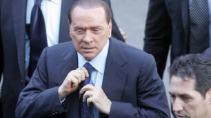 C’è la prima della Scala a Milano?Berlusconi al cinema a Vimercate