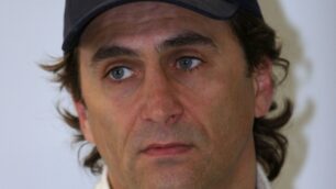 Alex Zanardi prova in autodromoTest in sella a una Bmw