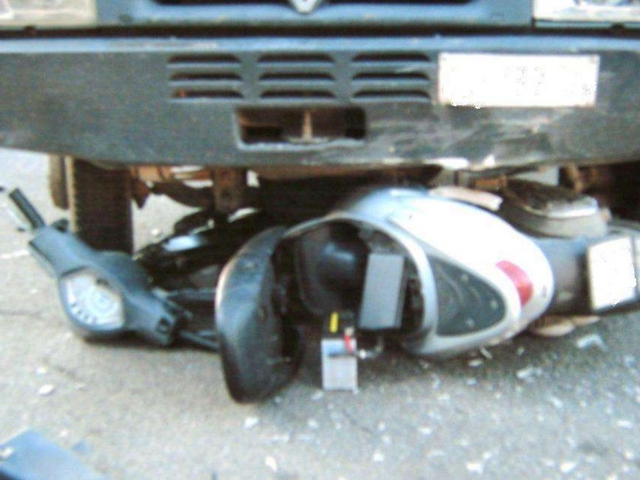 Carate, travolto da un camionStudente di 17anni in coma