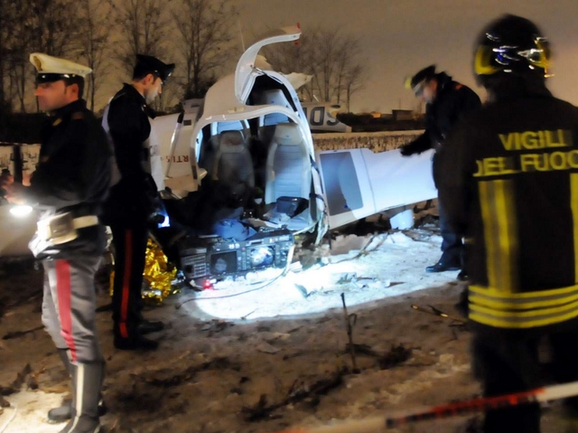 Carate, trasferito in Svizzerail pilota dell’aereo precipitato