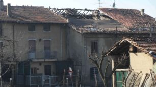 Veduggio, nuovo rogo in cascinaFamiglia costretta a sgomberare