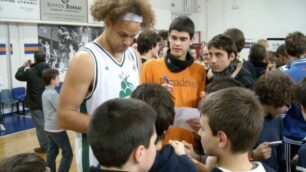 Mps Siena, allenamento a DesioFoto e autografi con gli ”aurorini”