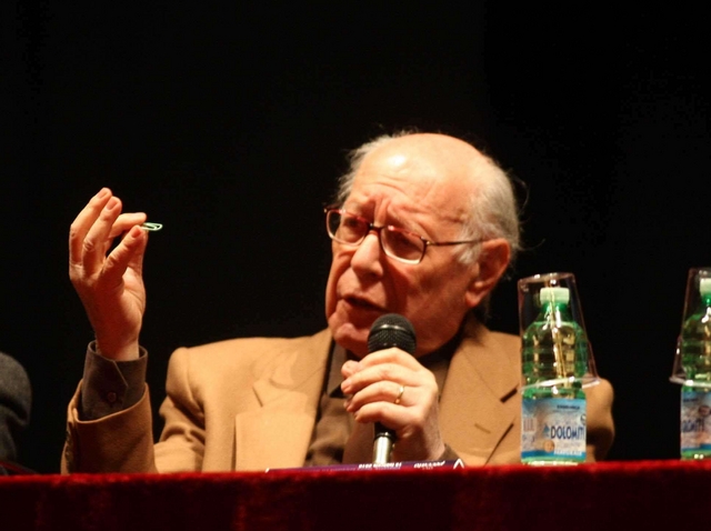 Il filosofo Severino: «Siamo eterniLa morte non è annientamento»