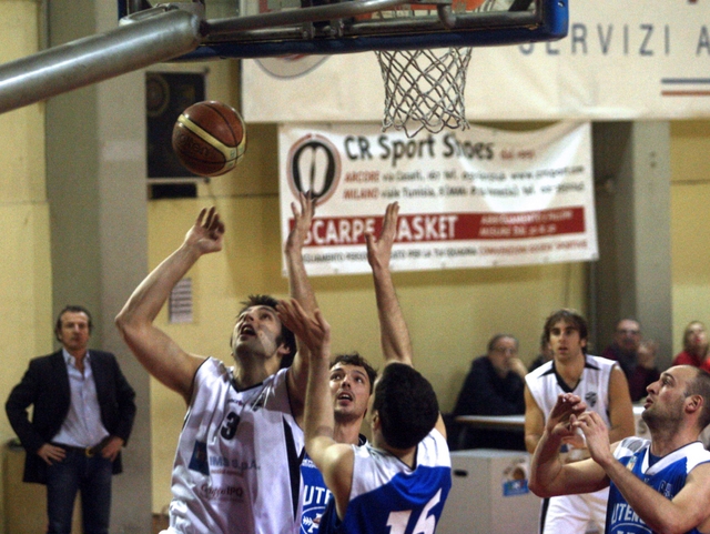 Basket, Monza vince con VareseLa Forti e Liberi torna a sorridere