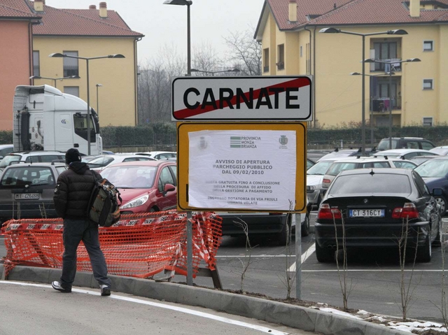 Carnate, apre il parcheggio FsDuecento nuovi posti per le auto