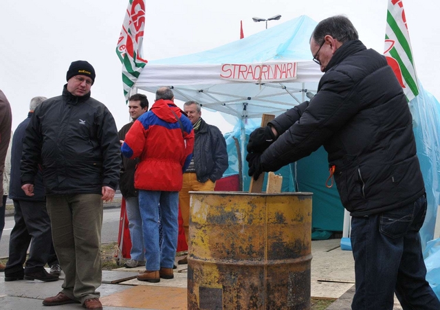 Vimercate, riunione a ex CelesticaVertice di tutte le forze sindacali