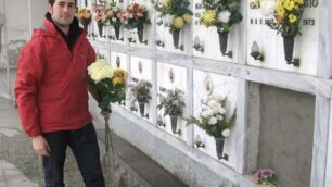 Barlassina, vandalismi al cimiteroIgnoti profanano una tomba