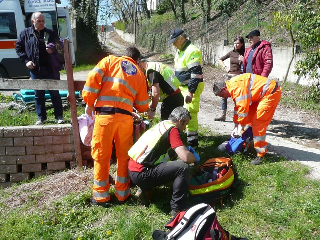 Briosco, anziana e malata scappadi casa: trovata dopo 18 ore