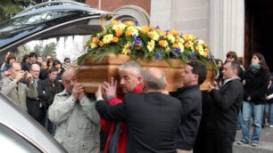 Triuggio: folla immensa in chiesaai funerali di Alessandro Colombo