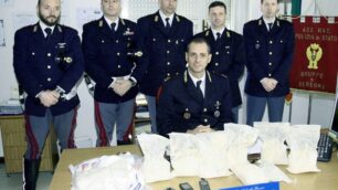 Desio: fuma come un turco, nel tirstecche con cinque chili di eroina