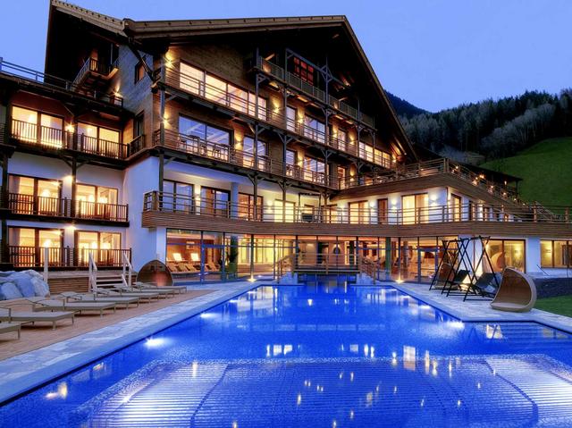 Estate in Val PassiriaAll’Andreus bimbi al trotto