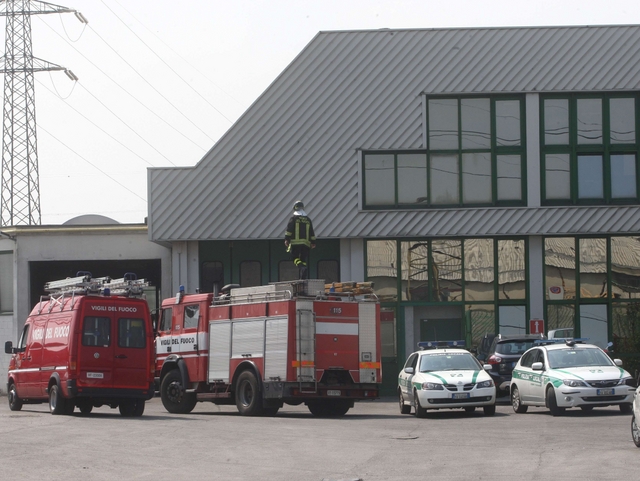 Incidente sul lavoro a Brugherio:muore schiacciato da una pressa