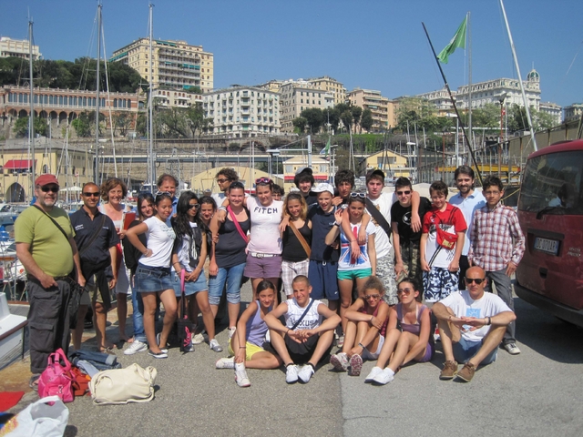 Villasanta, medie in gita in barca«La vela come scuola di vita»