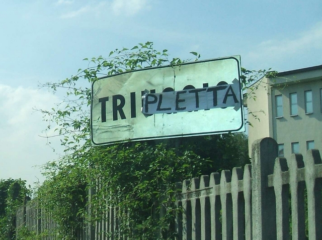 Triuggio: trionfo dell’Interanche nella…segnaletica