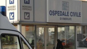 Sospeso nel vuoto sopra lo scavoIncidente in cantiere a Vimercate