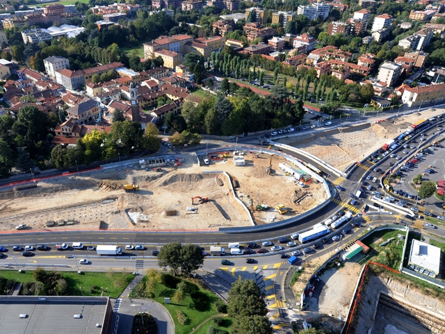 Monza, sul viale Lombardiadue rotonde di «pubblica utilità»