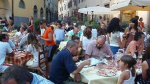 «Zampilli d’estate» a Gandinocon musica e buona cucina