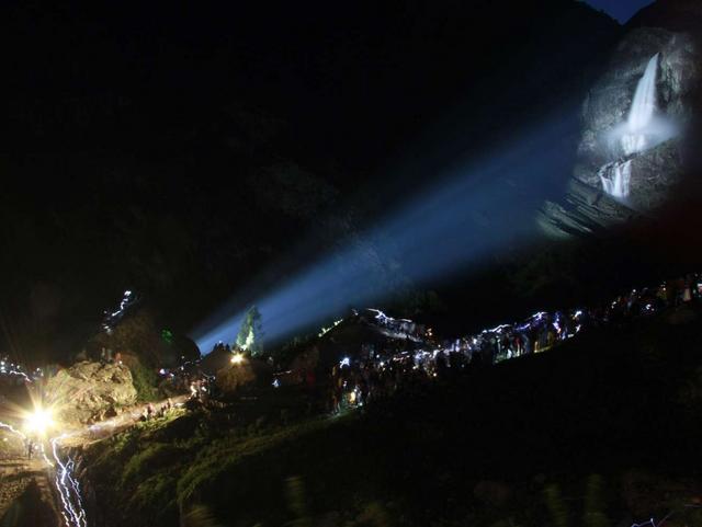 Cascate del Serio:spettacolo notturno