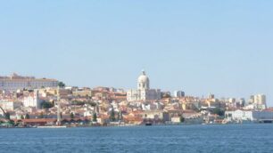 Lisbona, a Bairro Altotra Fado e locali in