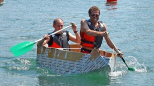 Sul fiume Addala Soap Kayak Race