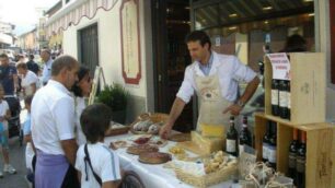 La sagra del cinghialein piazza a Peia