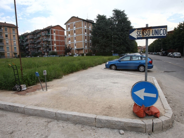 Monza, un altro autosilo nei guaiPrivato in crisi in via Della Robbia