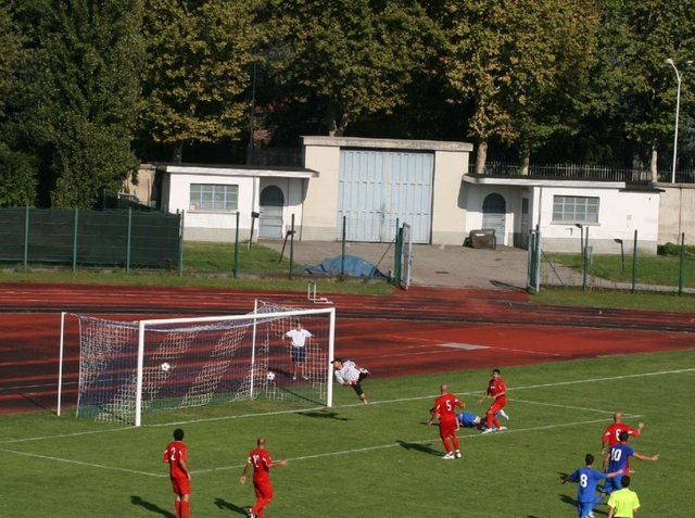 Calcio, serie D: il Seregnoa un solo punto dalla vetta