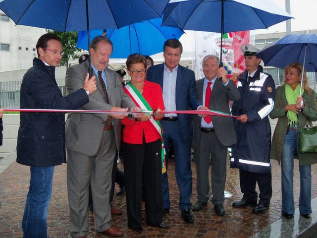 Vedano: sabato scorsoinaugurata la piazza Sabin