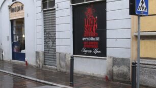 Via Bergamo: chiude il sexy shopA Monza bufera sulle concessioni