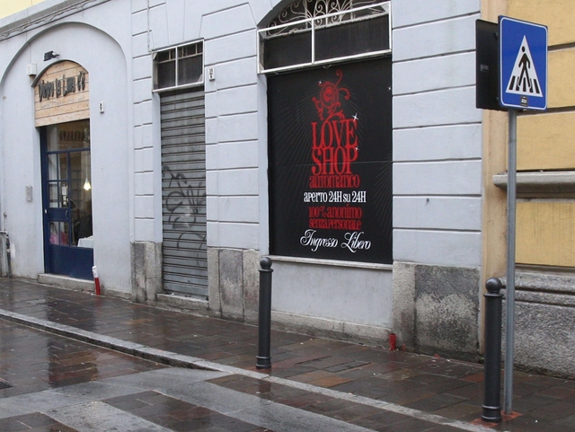 Via Bergamo: chiude il sexy shopA Monza bufera sulle concessioni