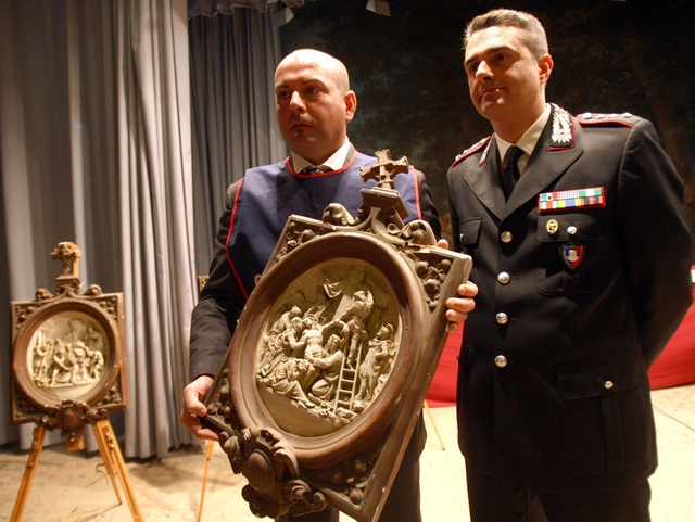 Monza, recuperata preziosaVia Crucis rubata a Vercelli
