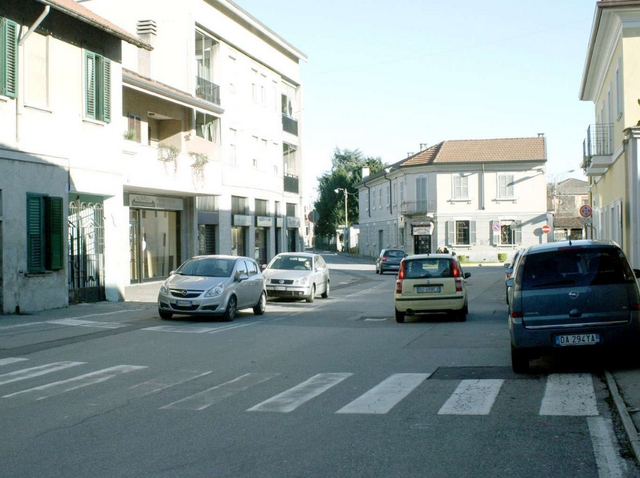 Muggiò, in piazza Don Minzonivince la trascuratezza