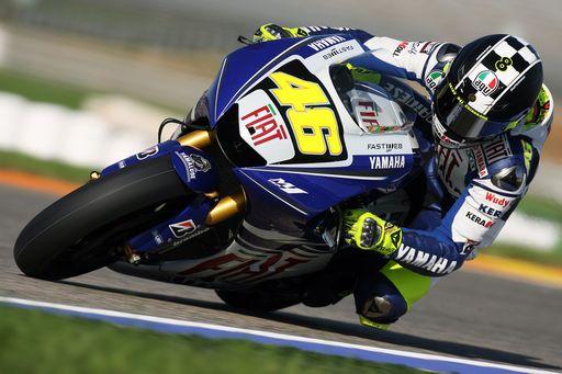 La Yamaha apre lo stabilimentoA Gerno si visita il reparto corse