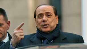 Arcore, crolla il reddito di Berlusconi