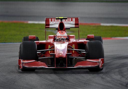 F1, riscatto Ferrari nelle libereIn Malesia Raikkonen poi Massa