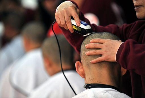 Piega etnica in LombardiaCrescono i coiffeur stranieri