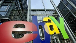 Vendita su eBay con carte clonateMeda, arrestati i geni della truffa