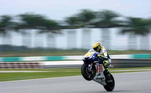 Gli operai a Valentino Rossi:«Aiutaci nella nostra lotta»