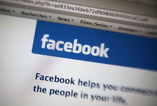 Facebook: un bimboche prende steroidi