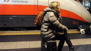Trenord piegata da gelo e neveTreni cancellati, ritardi da record
