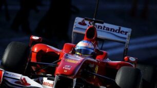 Test Valencia: febbre Ferrari, oltre 30mila tifosi per Alonso