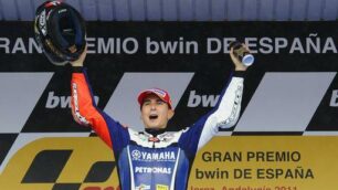 MotoGp, Lorenzo vince a JerezYamaha vola sotto la pioggia