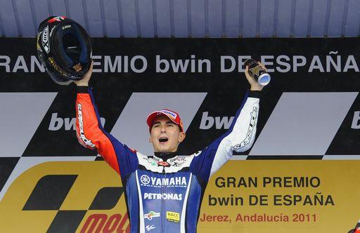 MotoGp, Lorenzo vince a JerezYamaha vola sotto la pioggia