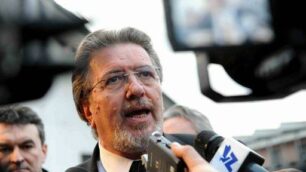 Penati non molla il Pirellone«Via solo se rinviato a giudizio»